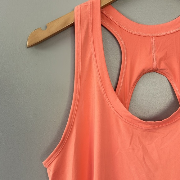 Athleta Nitro Tank Sz L NWT‎ - Picture 2 of 4